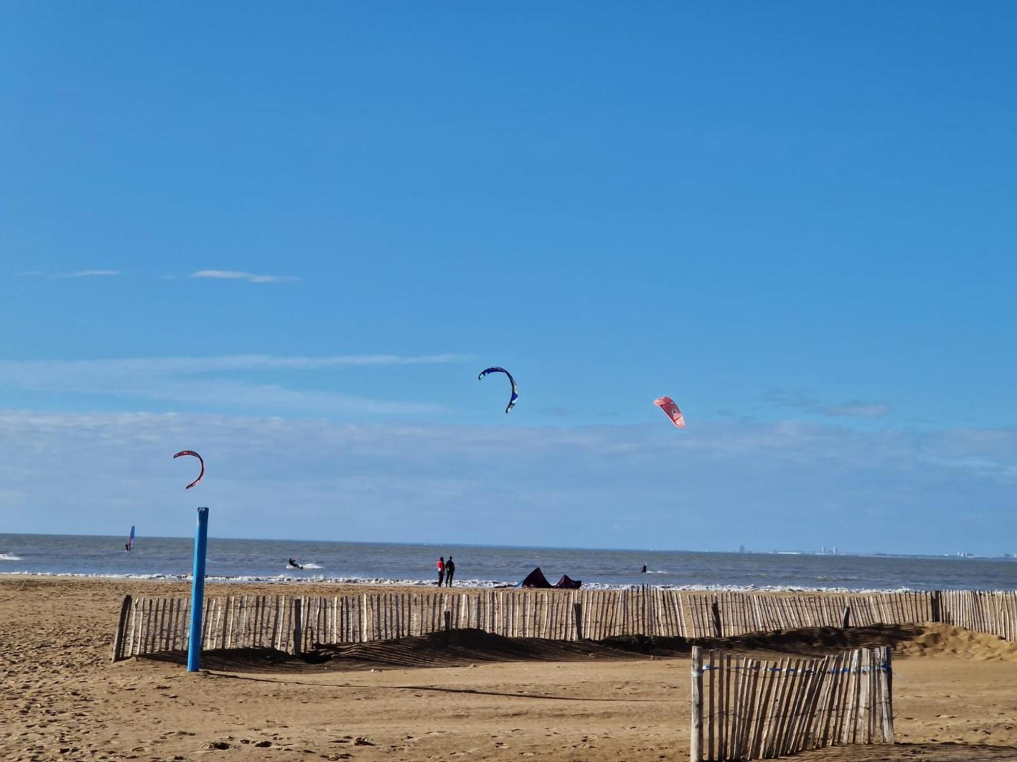 Confort 2 Pieces Pour 4 Pers, Chatelaillon-Plage, Parking - Fr-1-706-4 Kültér fotó